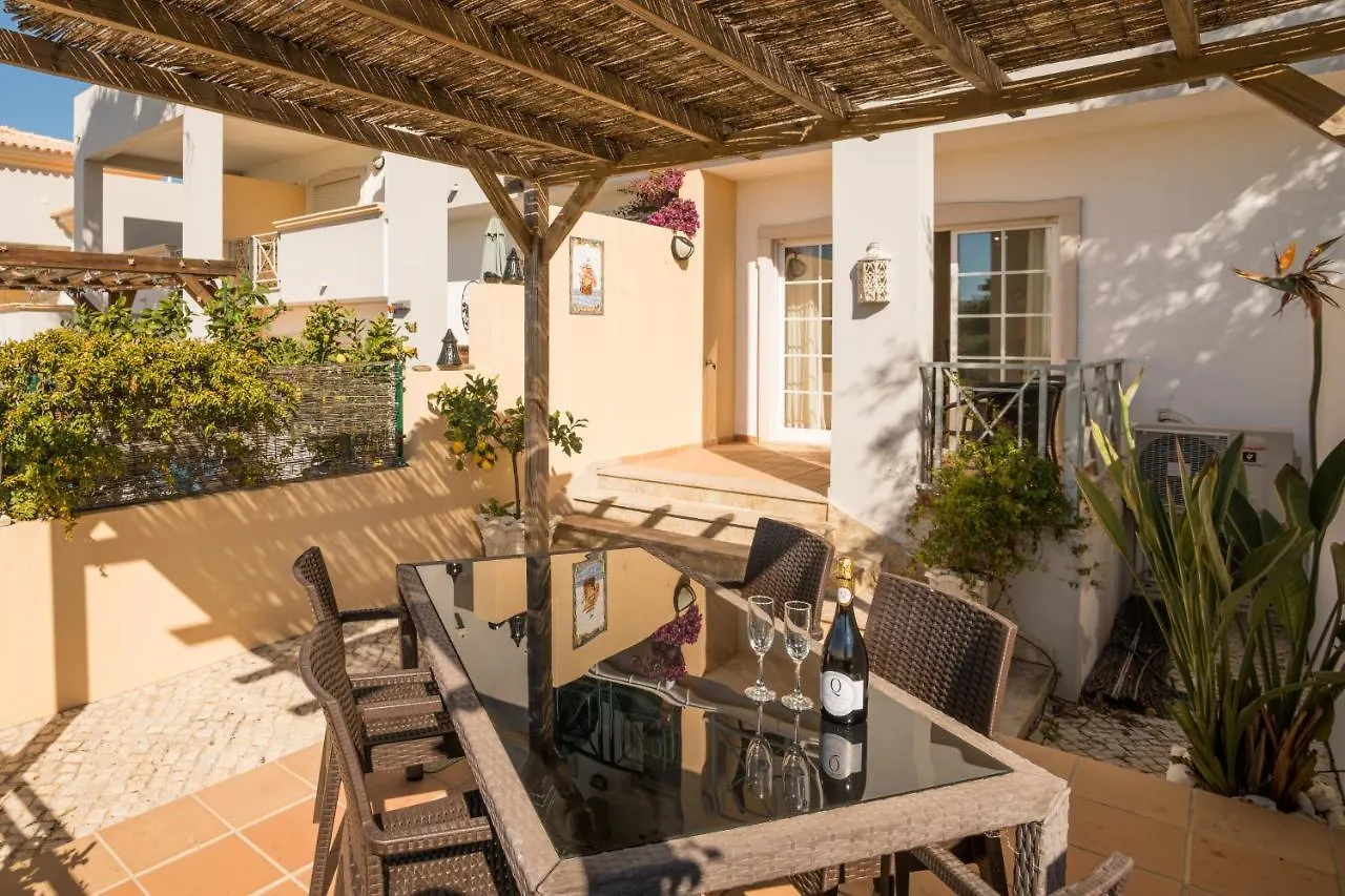 Vila Charming Family Townhouse In Albufeira, Algarve 0*, Albufeira Portugalsko